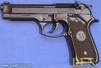 義大利伯萊塔92F式9mm手槍