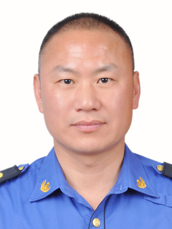 孫曉東(湖北省襄陽市穀城縣城市管理執法局黨組書記、局長,一級主任科員) 孫曉東(湖北省襄陽市穀城縣城市管理執法局黨組書記、局長,一級主任科員)