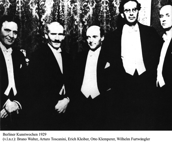 奧托·克倫佩勒（右2）與托斯卡尼尼等合影