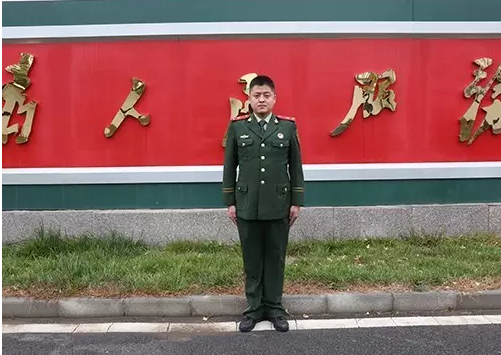 張佳佳(武警交通第九支隊戰士) 張佳佳(武警交通第九支隊戰士)