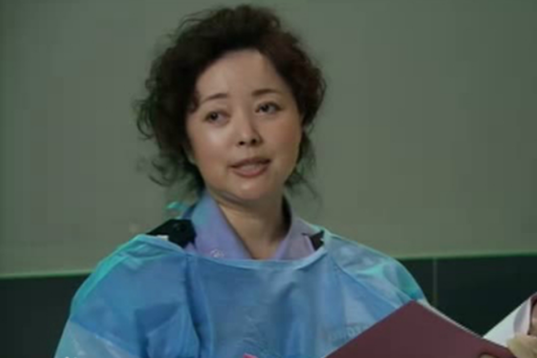 何燕華 何燕華