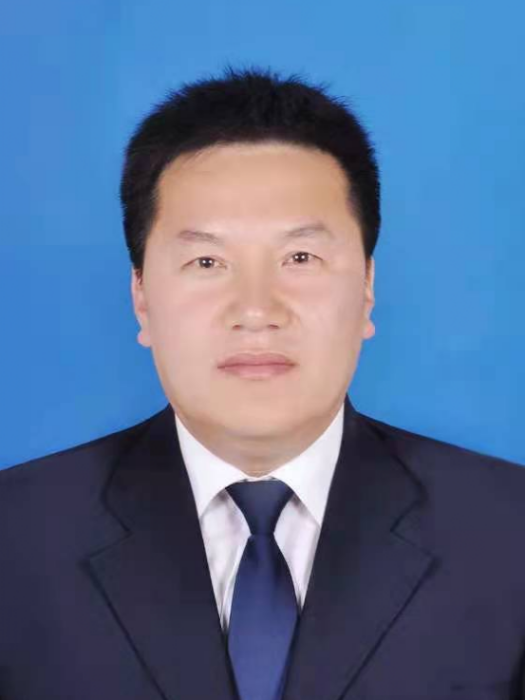 李岩(內蒙古自治區科右前旗水利局黨組成員、副局長) 李岩(內蒙古自治區科右前旗水利局黨組成員、副局長)