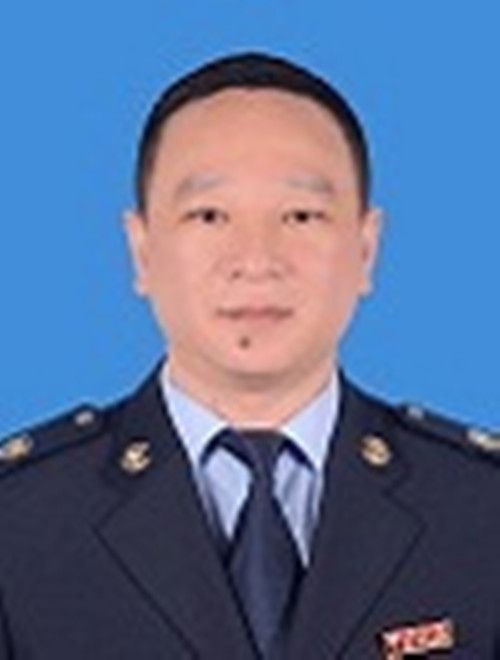 陳瑞陽(國家稅務總局陸豐市稅務局副局長) 陳瑞陽(國家稅務總局陸豐市稅務局副局長)