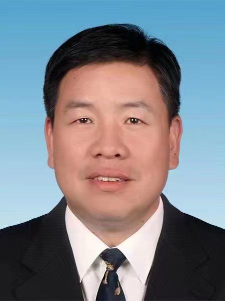 喬偉(第十四屆全國政協委員，興正偉科技控股集團有限公司董事長)