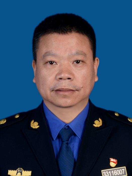 丁繼武(浙江省麗水市縉雲縣綜合行政執法局黨組成員、副局長) 丁繼武(浙江省麗水市縉雲縣綜合行政執法局黨組成員、副局長)