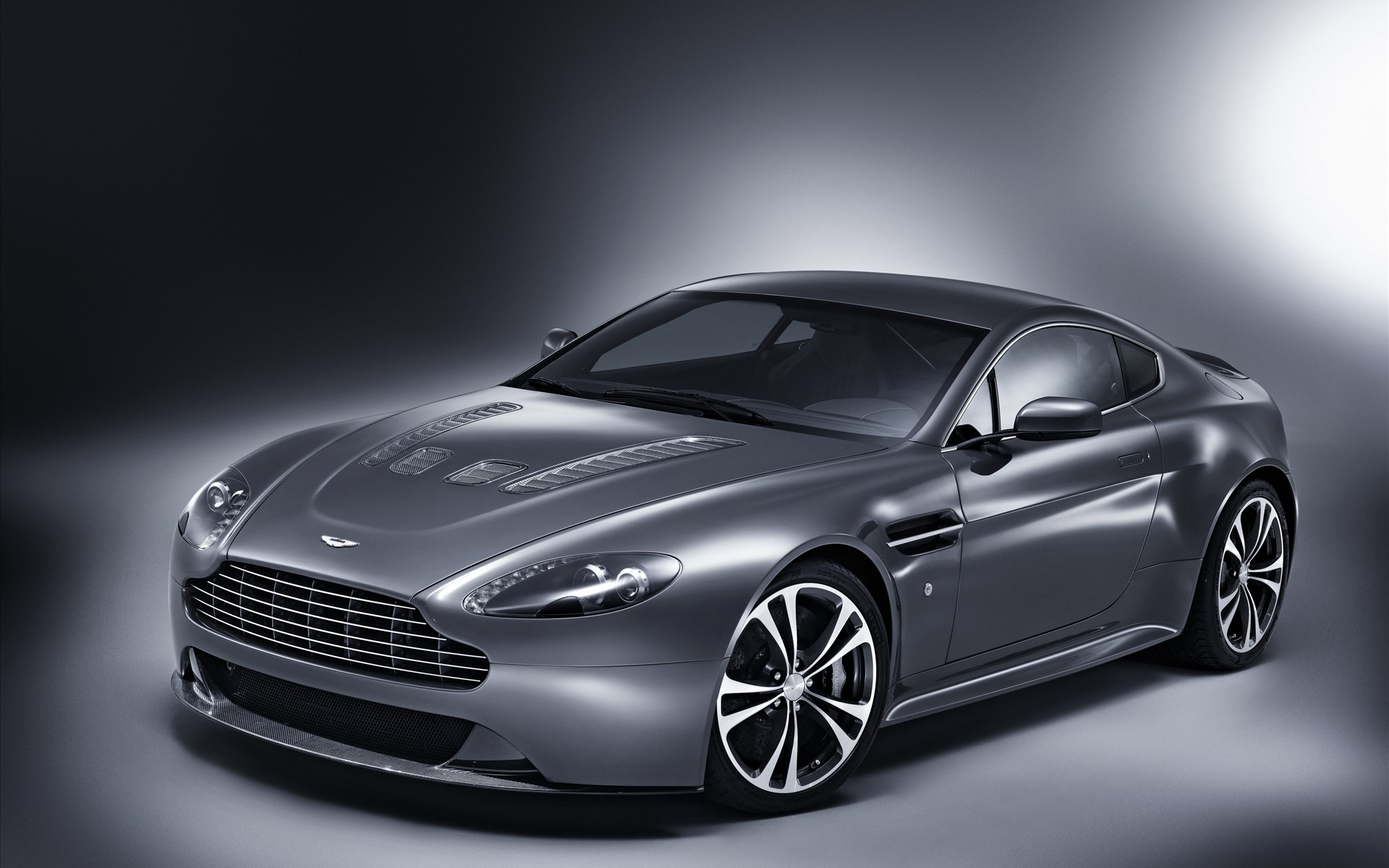 阿斯頓·馬丁(Aston Martin)