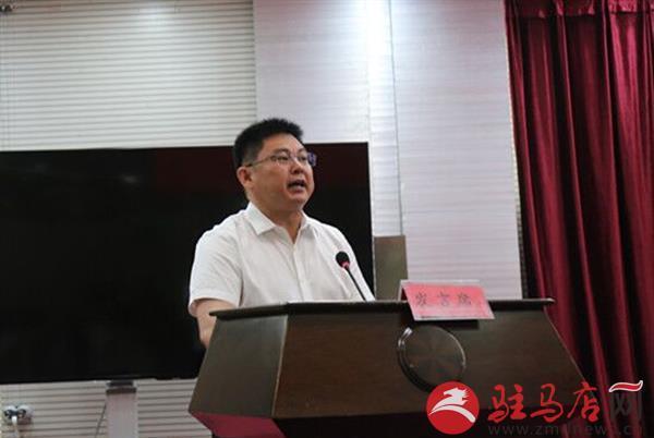 劉振江(霸王爵士服飾集團董事長) 劉振江(霸王爵士服飾集團董事長)
