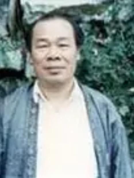 韋一凡 韋一凡