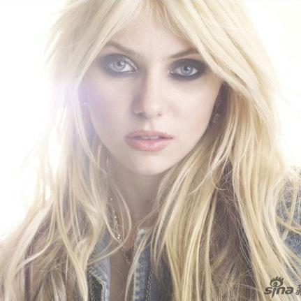 泰勒·摩森(Taylor Momsen)