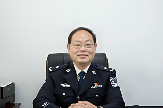 胡朝林 胡朝林