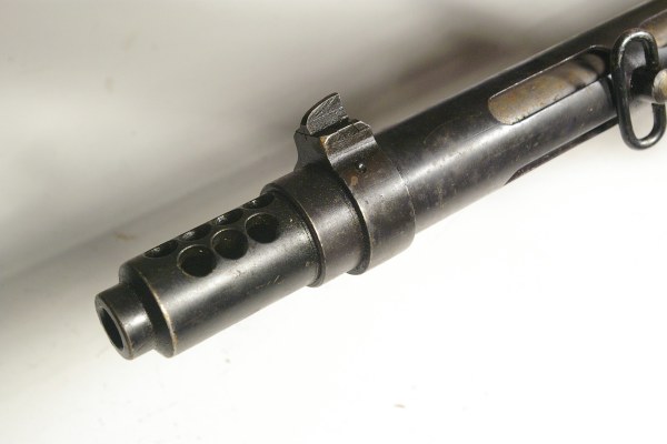 KP-31 SJR的槍口防跳器，SJR是芬蘭語suujarru的縮寫