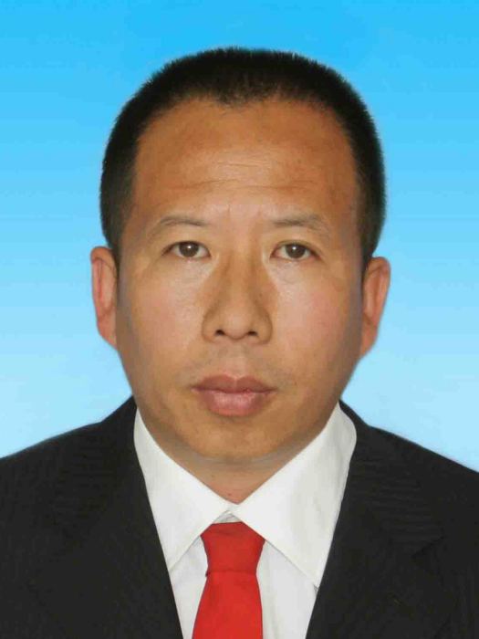段軍(內蒙古自治區呼和浩特市回民區統計局副局長) 段軍(內蒙古自治區呼和浩特市回民區統計局副局長)