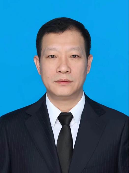 李長安(遼寧省本溪市工業和信息化局黨組成員、副局長) 李長安(遼寧省本溪市工業和信息化局黨組成員、副局長)
