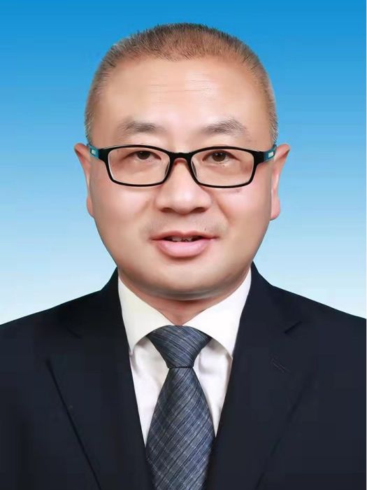 周力(重慶市墊江縣黃沙鎮黨委委員、人大主席) 周力(重慶市墊江縣黃沙鎮黨委委員、人大主席)