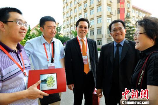 回中國政法大學參加建校60周年校慶的畢業生