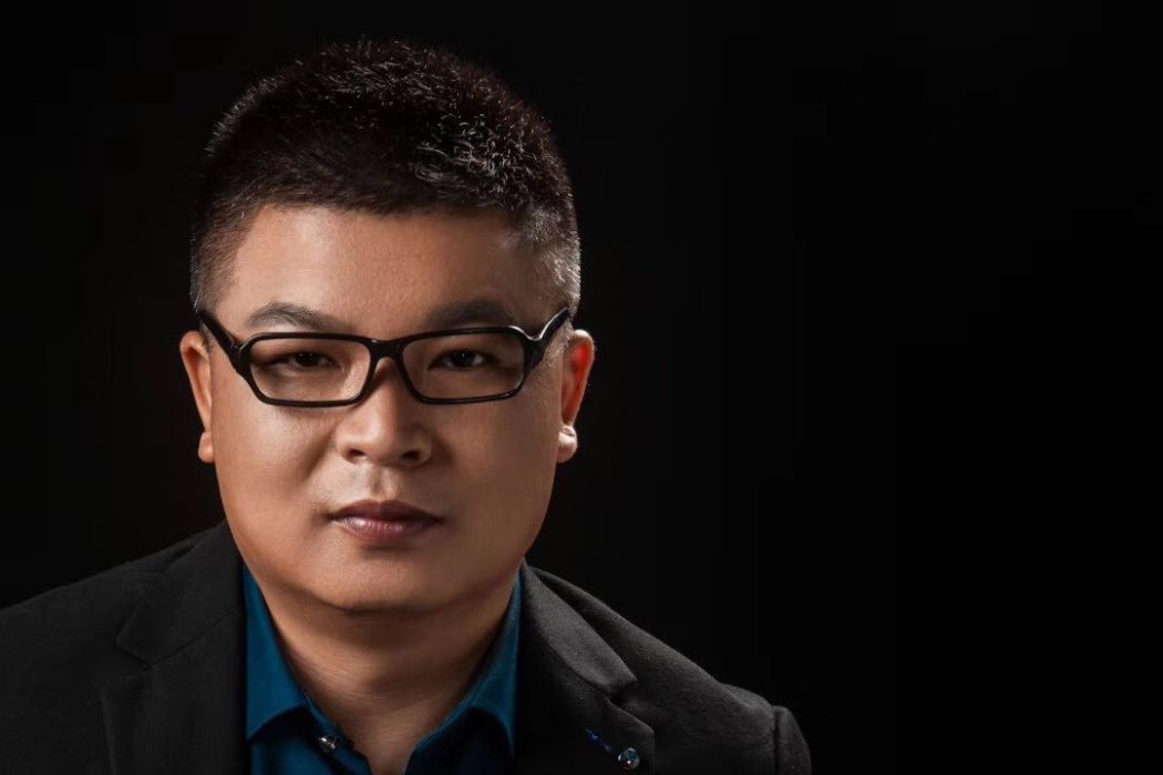 張熒(湖南哈嘍文化傳媒有限公司董事長) 張熒(湖南哈嘍文化傳媒有限公司董事長)