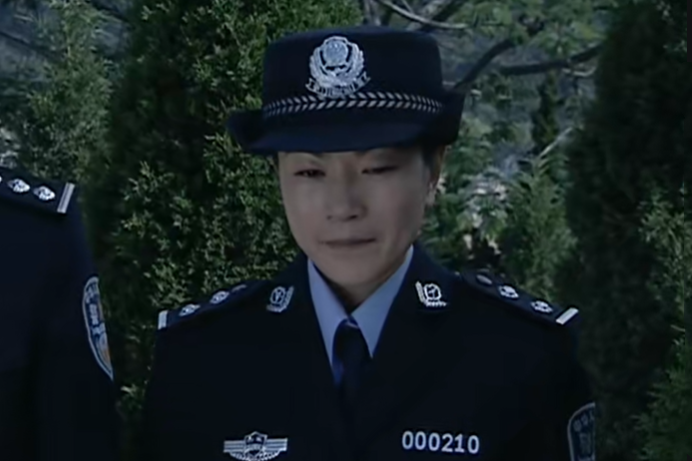 李芸(刑偵劇《深瞳》中的角色) 李芸(刑偵劇《深瞳》中的角色)