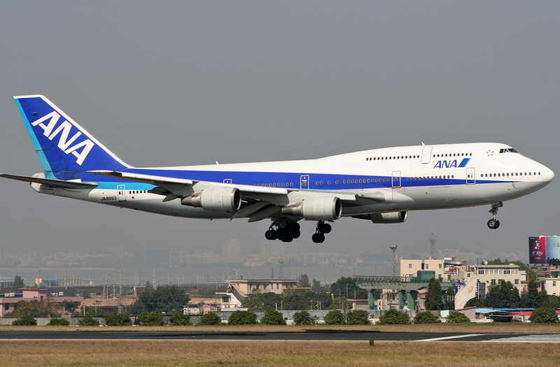 全日空747-400D