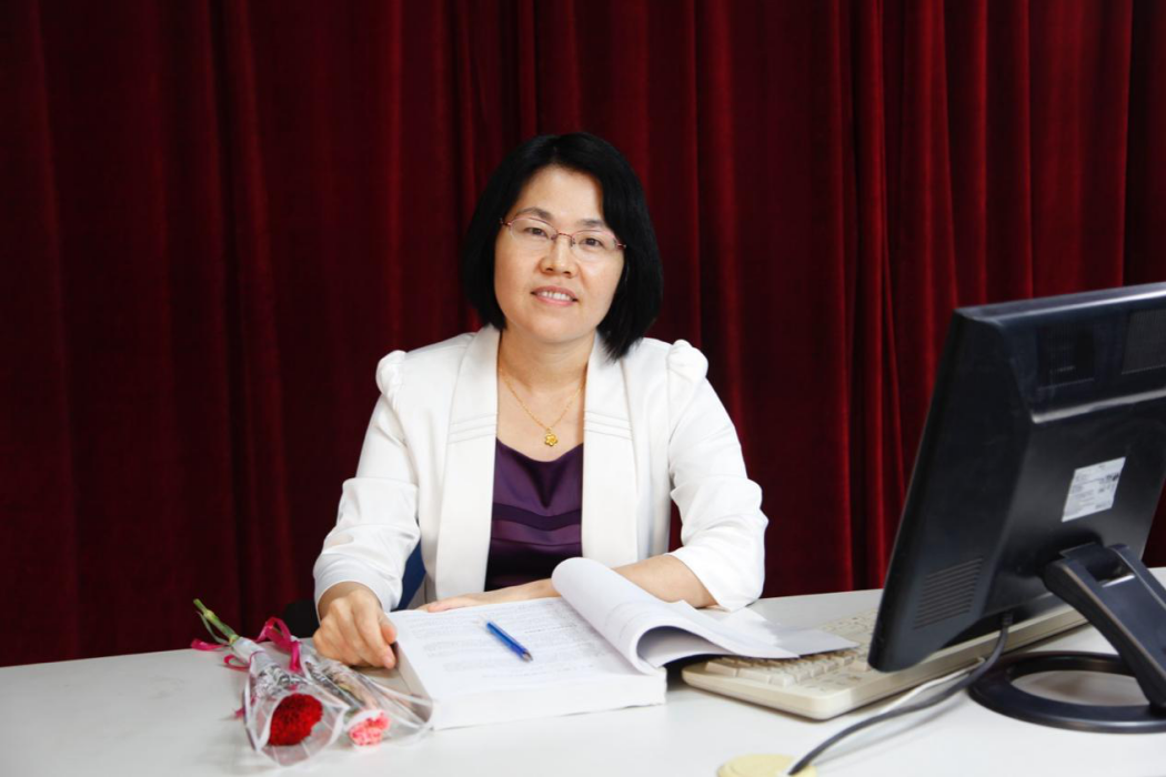 任輝(天津師範大學教育學部副教授) 任輝(天津師範大學教育學部副教授)
