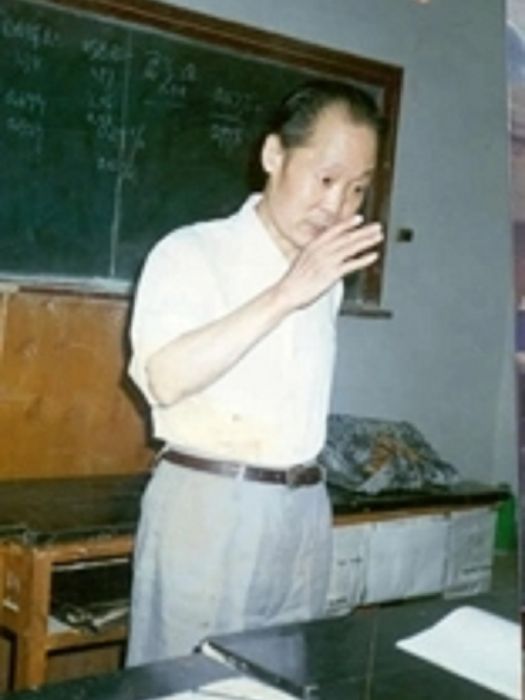 王福安(鄭州大學教授) 王福安(鄭州大學教授)