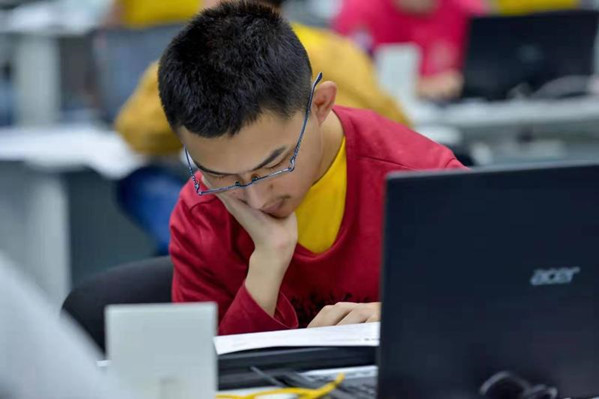 鐘子謙 鐘子謙