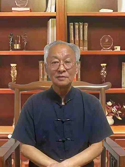 楊成喜(當代中國六大國寶級書畫巨匠,中國非遺文化傳承人) 楊成喜(當代中國六大國寶級書畫巨匠,中國非遺文化傳承人)