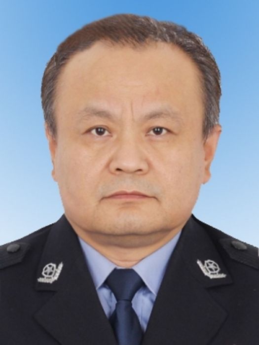 李海軍(山東省煙臺市萊州市公安局黨委副書記、政委) 李海軍(山東省煙臺市萊州市公安局黨委副書記、政委)