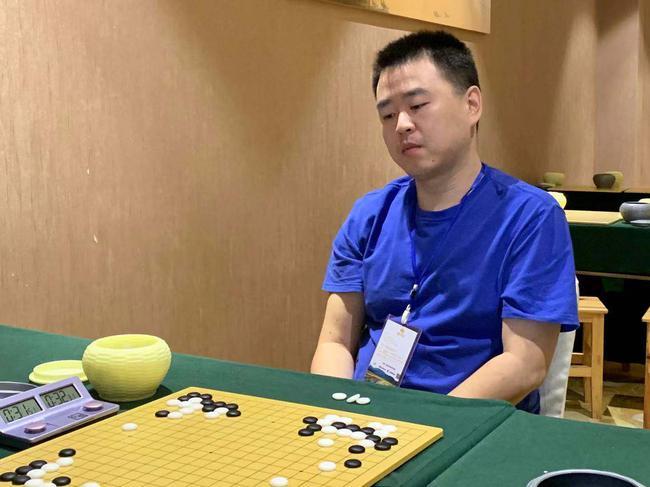 周振宇(中國業餘圍棋運動員) 周振宇(中國業餘圍棋運動員)
