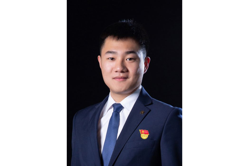 王康(南陵金九君瀾酒店副總經理、工會主席、黨務工作者、團支部書記) 王康(南陵金九君瀾酒店副總經理、工會主席、黨務工作者、團支部書記)