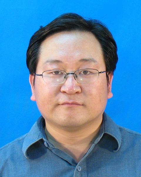 張成毅