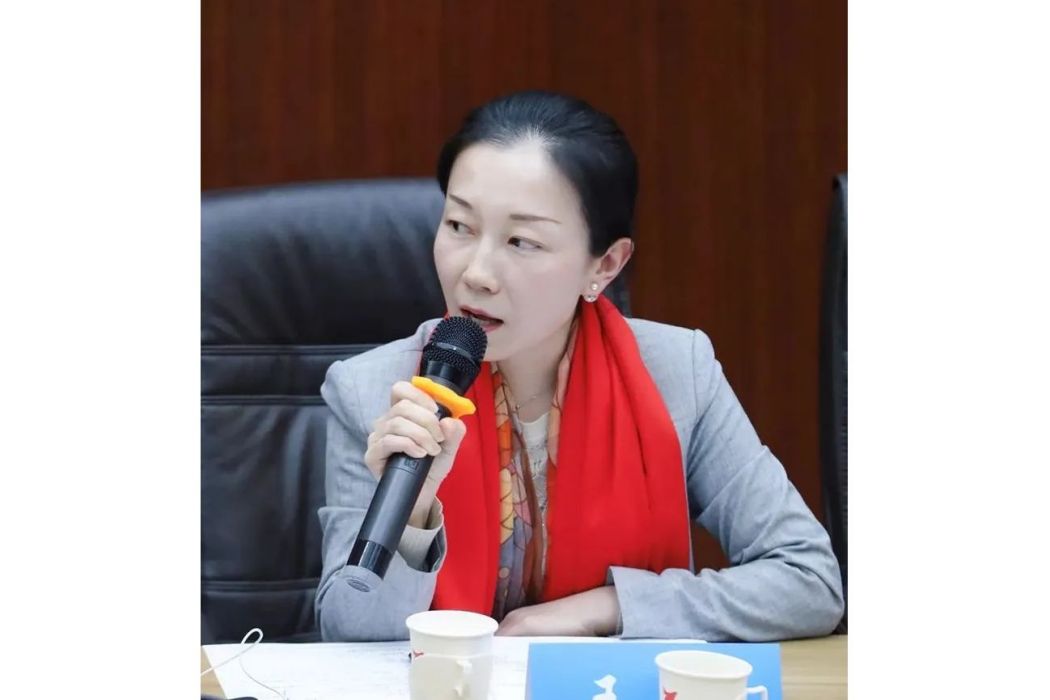王昕(三盛教育董事) 王昕(三盛教育董事)