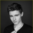 卡蘭·麥克奧利菲(Callan McAuliffe) 卡蘭·麥克奧利菲(Callan McAuliffe)