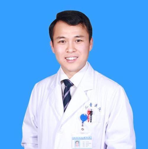 劉長偉(南京市兒童醫院臨床營養科兒童營養師)