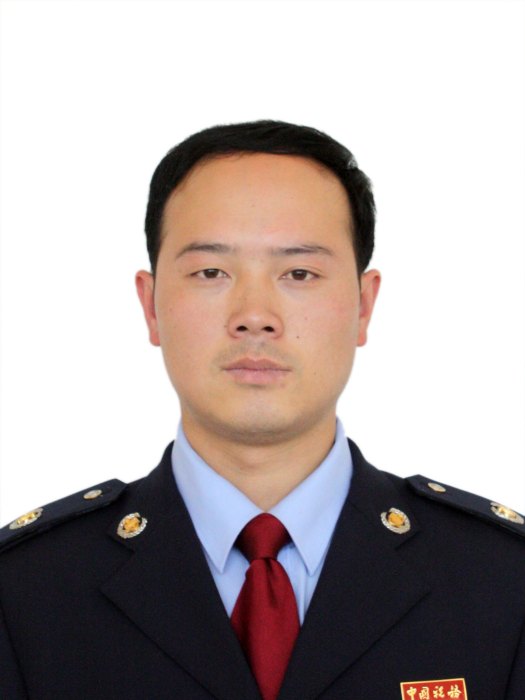 李桂山(四川省甘孜州石渠縣國家稅務局副局長) 李桂山(四川省甘孜州石渠縣國家稅務局副局長)