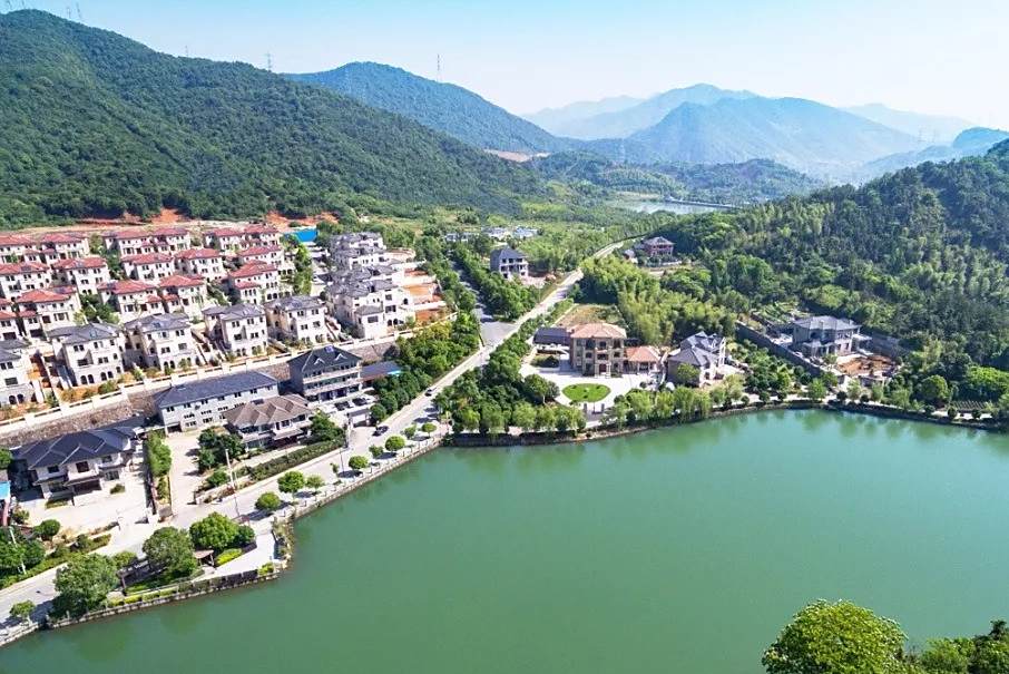 勤豐村(浙江省杭州市富陽區銀湖街道下轄村) 勤豐村(浙江省杭州市富陽區銀湖街道下轄村)