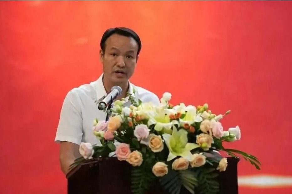 戴偉(湖北省教育廳副廳長、黨組成員、省委教育工委委員) 戴偉(湖北省教育廳副廳長、黨組成員、省委教育工委委員)