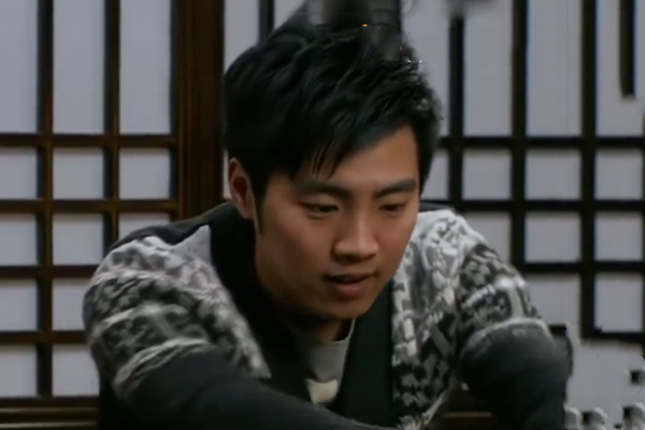 鄭成哲(《林師傅在首爾》中由夏雨飾演的冒牌廚師角色) 鄭成哲(《林師傅在首爾》中由夏雨飾演的冒牌廚師角色)