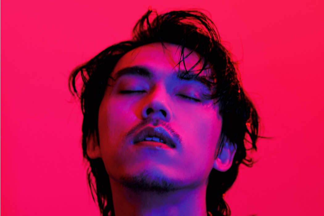成人(2022年Hush演唱的歌曲) 成人(2022年Hush演唱的歌曲)
