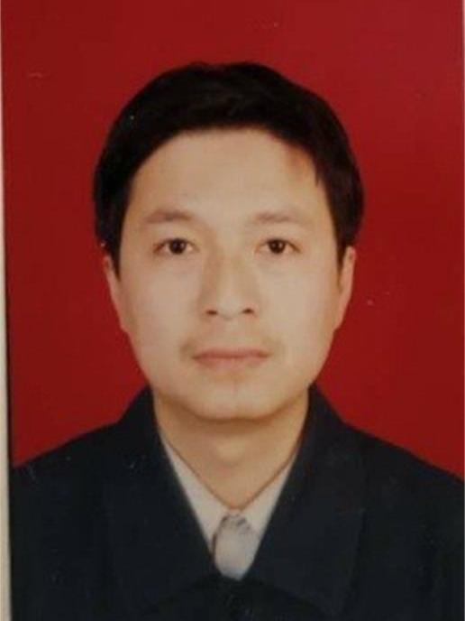 陳玉斌(山西省晉中市工業和信息化局黨委委員、副局長) 陳玉斌(山西省晉中市工業和信息化局黨委委員、副局長)