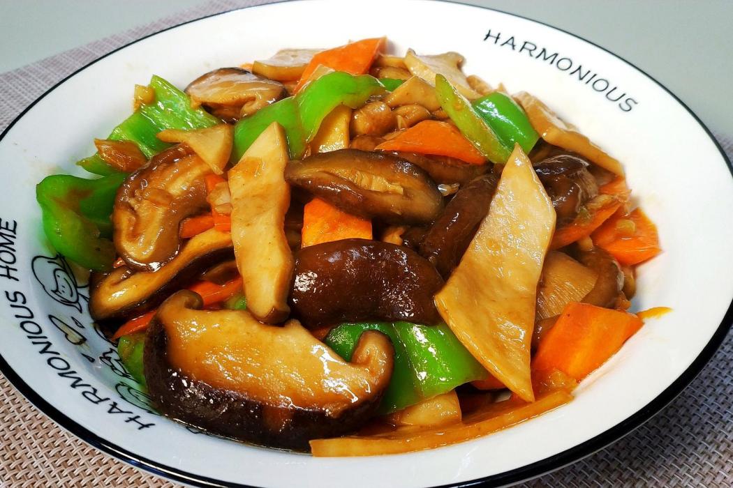 三菇燴雙筍 三菇燴雙筍