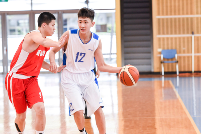李龍元(中國籃球運動員) 李龍元(中國籃球運動員)