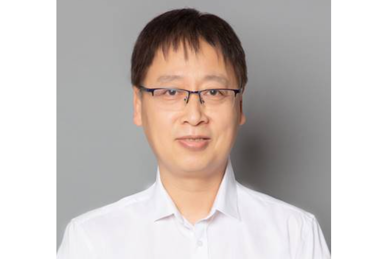 劉海軍(內蒙古農業大學理學院數學與統計學系主任、黨支部書記) 劉海軍(內蒙古農業大學理學院數學與統計學系主任、黨支部書記)