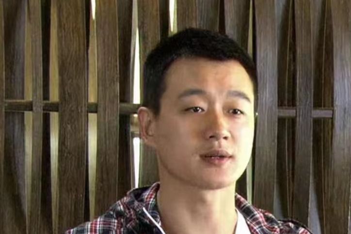 何春生(都市情感劇電視劇《門·第》中的男主角) 何春生(都市情感劇電視劇《門·第》中的男主角)