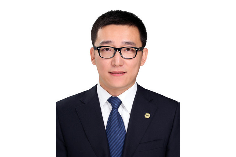 王光(東北大學文法學院副教授、公共事業管理系主任) 王光(東北大學文法學院副教授、公共事業管理系主任)