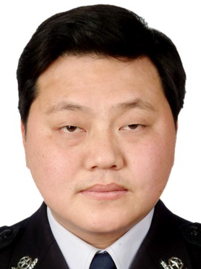 鄭傳文(湖北省監利市公安局黨委委員、副政委、二級警長)