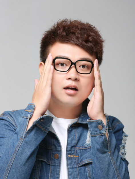 徐子奇(影視演員) 徐子奇(影視演員)