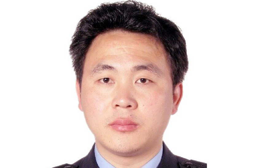 李向陽(黃岡市武穴市人民政府副市長、黨組成員,市公安局黨委書記、局長) 李向陽(黃岡市武穴市人民政府副市長、黨組成員,市公安局黨委書記、局長)