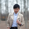 李曄(中國內地男演員、中國國家話劇院演員、清華大學表演客座教授) 李曄(中國內地男演員、中國國家話劇院演員、清華大學表演客座教授)