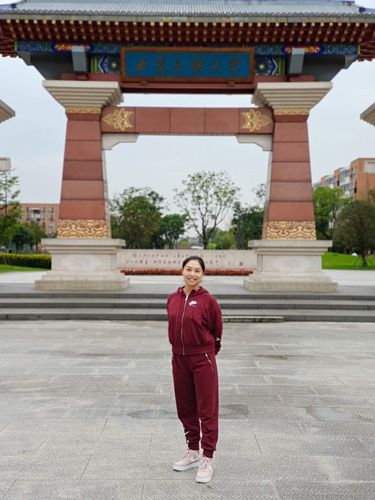 姜晨(西南民族大學教育學與心理學學院講師) 姜晨(西南民族大學教育學與心理學學院講師)