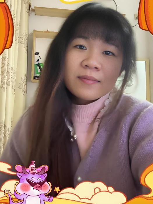 小雯雯同學